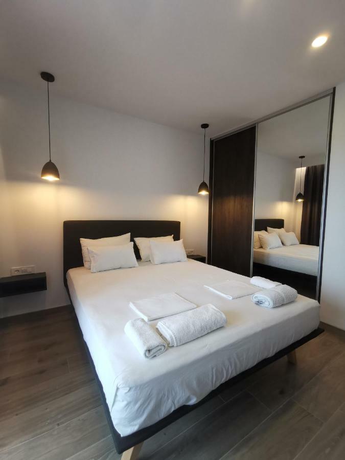 Apartments Tonkita With Jacuzzi Makarska Exterior photo